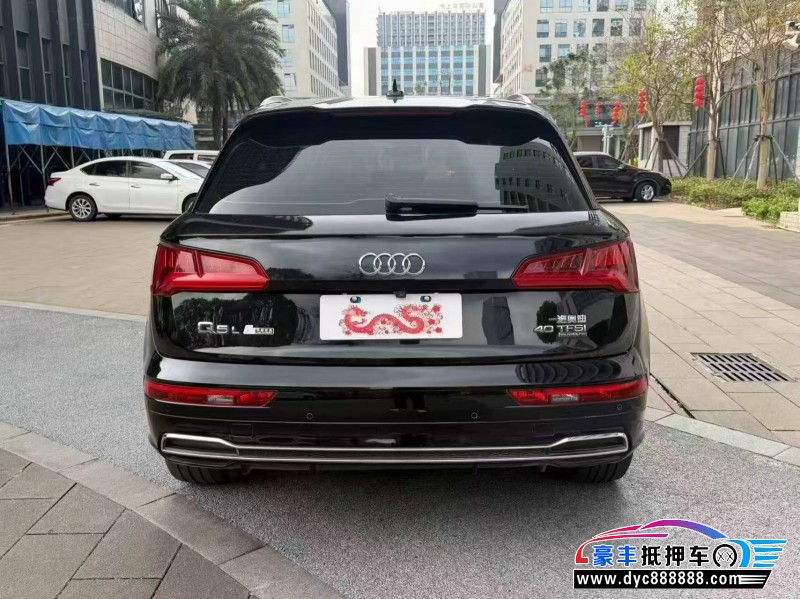 21年奥迪Q5轿车抵押车出售