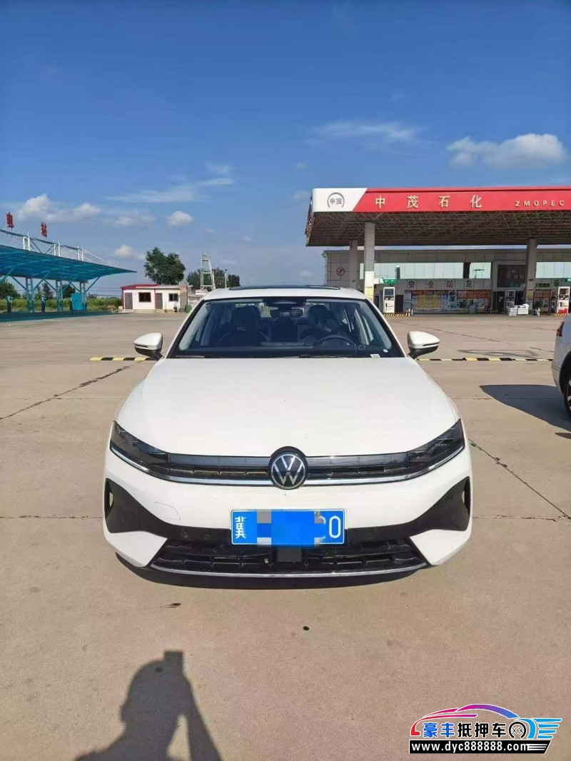 抵押车出售26年大众速腾轿车