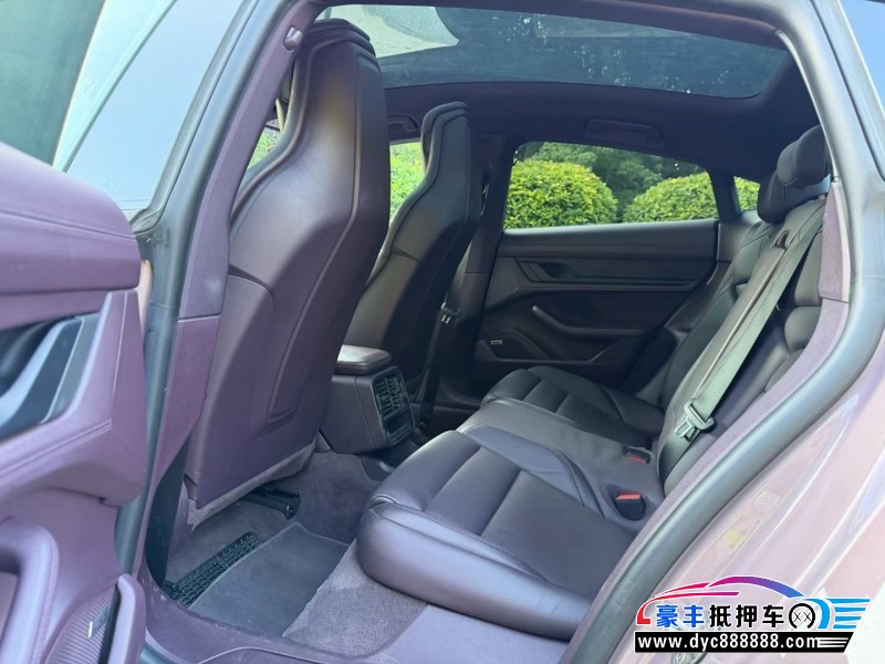 21年保时捷TaYcan轿车抵押车出售