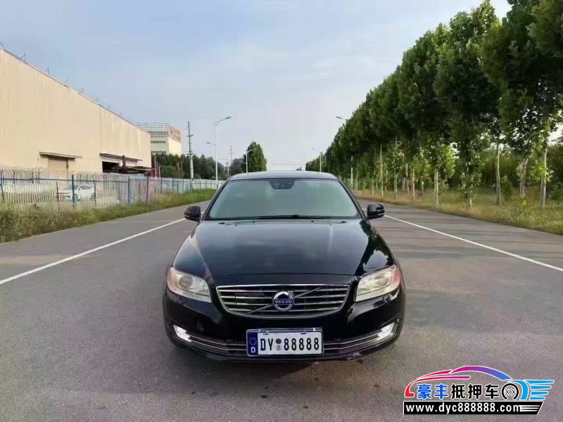 抵押车出售14年沃尔沃S80轿车