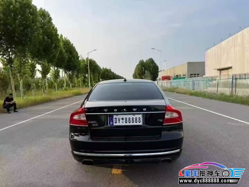 14年沃尔沃S80轿车抵押车出售