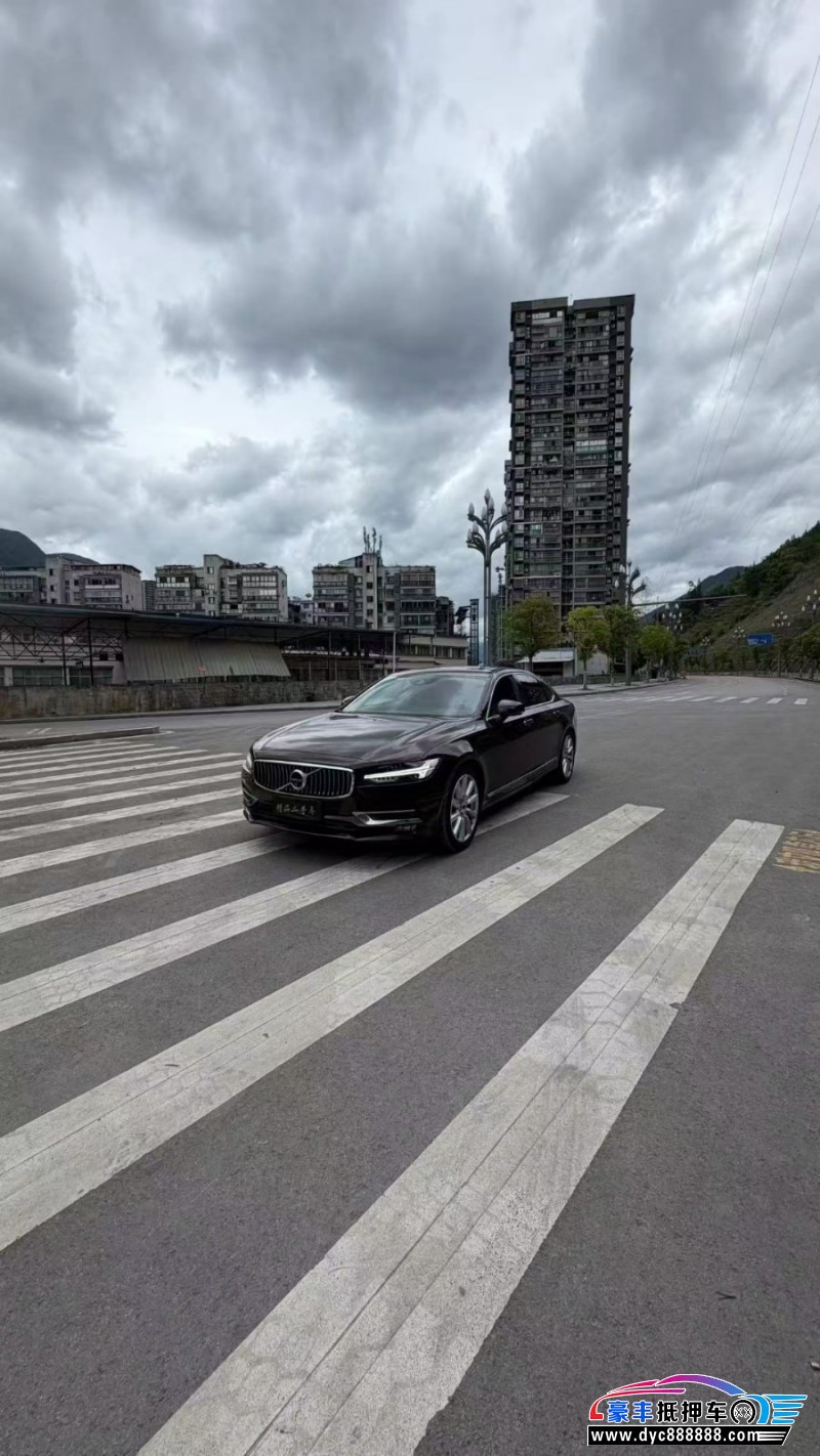 18年沃尔沃S90轿车抵押车出售