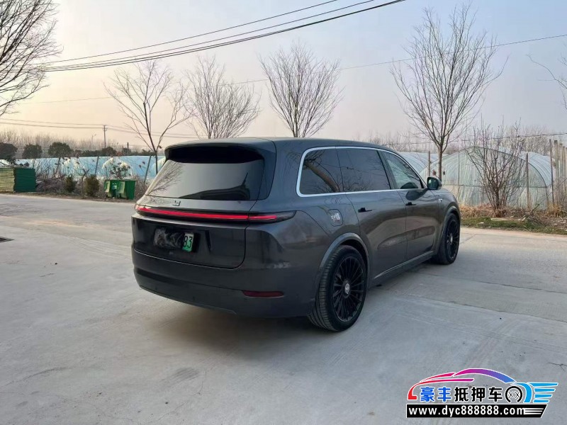 23年理想L9轿车抵押车出售