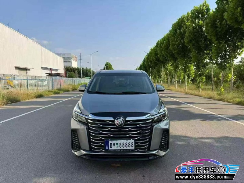 抵押车出售23年别克GL8轿车