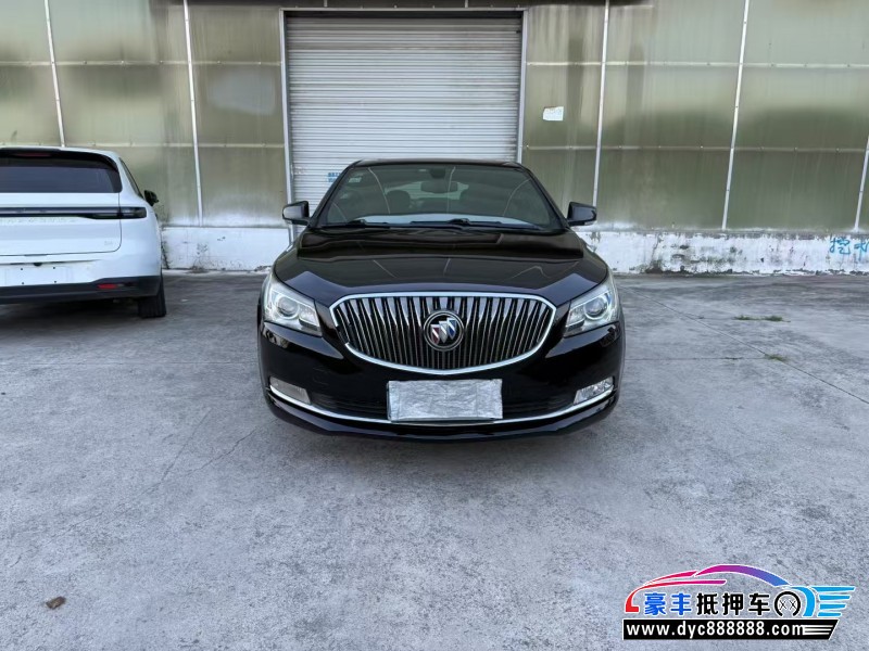 抵押车出售15年别克君越轿车