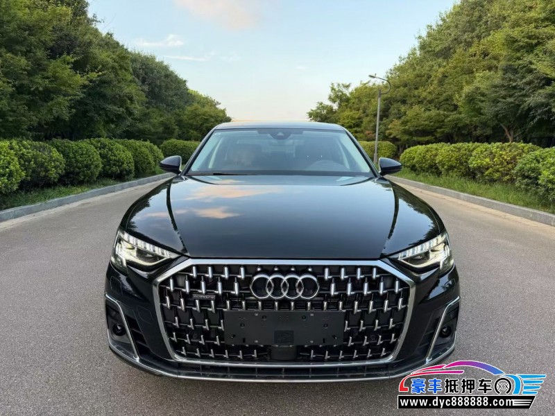 抵押车出售26年奥迪A8L轿车