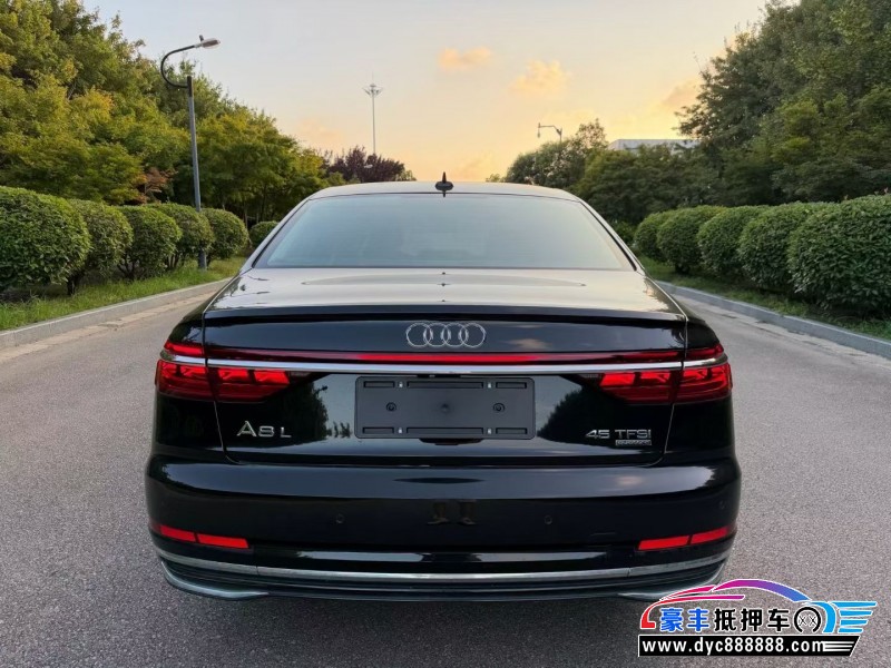 26年奥迪A8L轿车抵押车出售