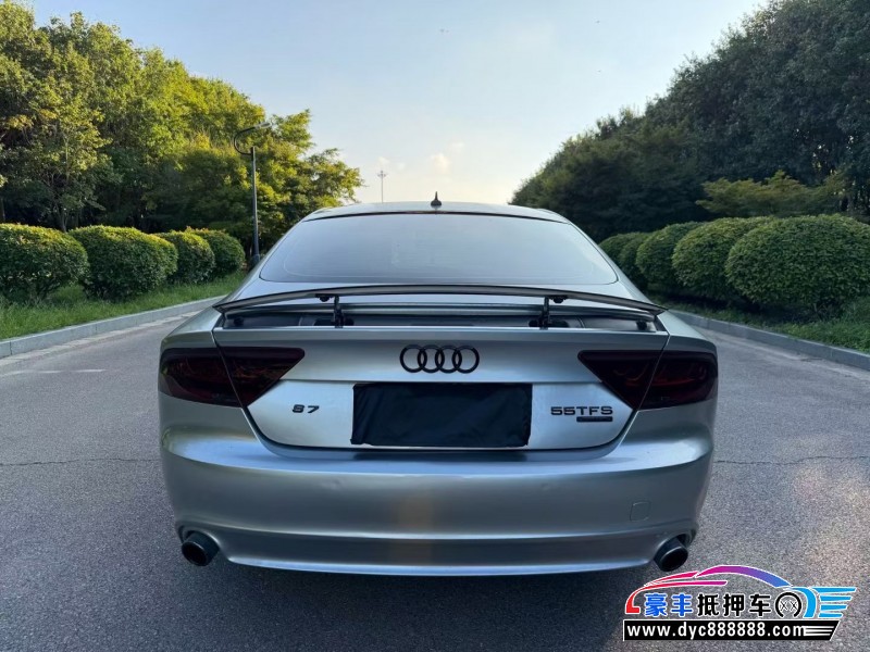 15年奥迪A7轿车抵押车出售