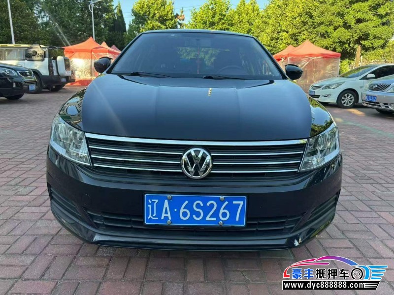抵押车出售21年大众朗逸轿车