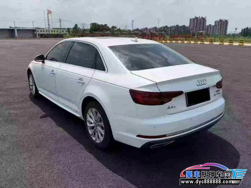 19年奥迪A4L轿车抵押车出售