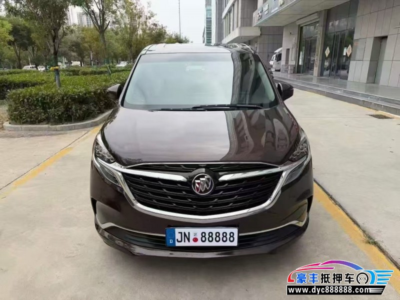 抵押车出售21年别克GL8轿车
