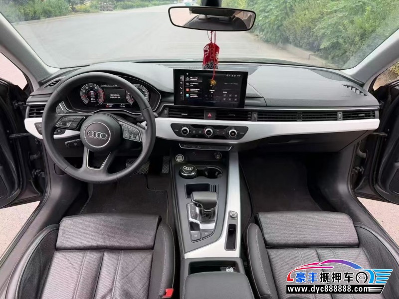 23年奥迪A4L轿车抵押车出售
