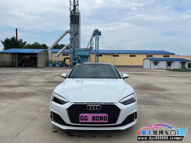 抵押车出售21年奥迪A5轿车