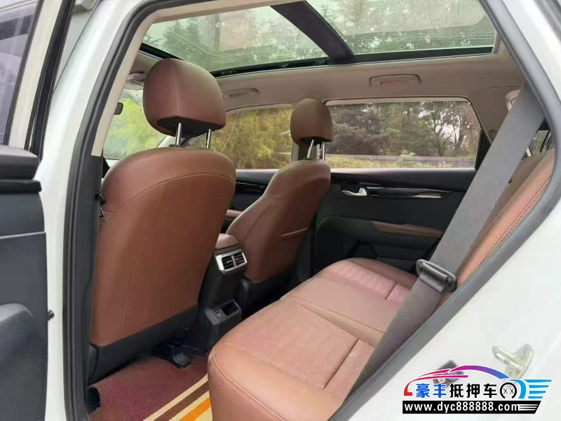 21年起亚智跑轿车抵押车出售