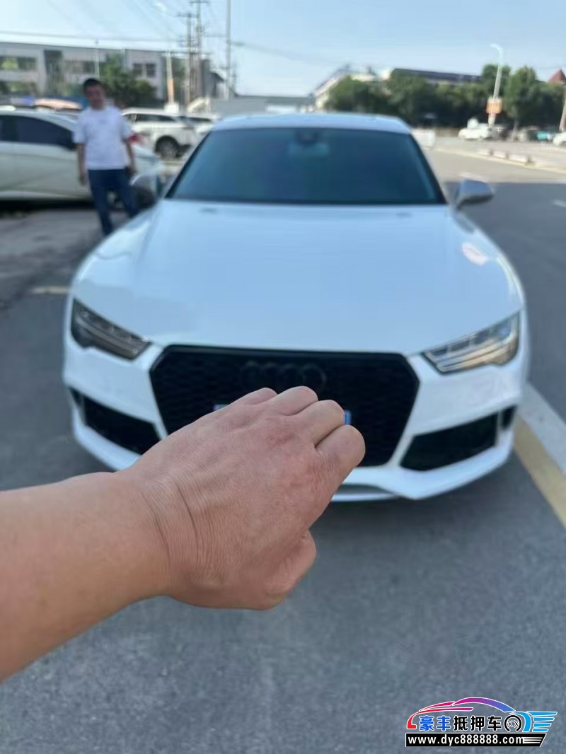抵押车出售14年奥迪A7轿车