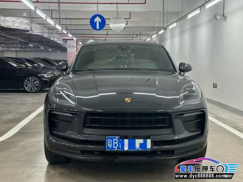 抵押车出售23年保时捷Macan迈凯轿车