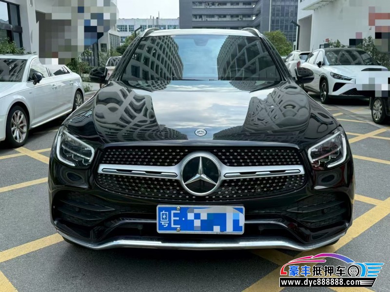 抵押车出售22年奔驰GLC轿车