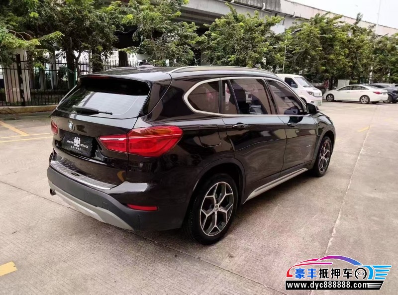 17年宝马X1轿车抵押车出售