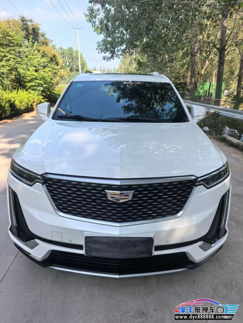 抵押车出售20年凯迪拉克xt6轿车