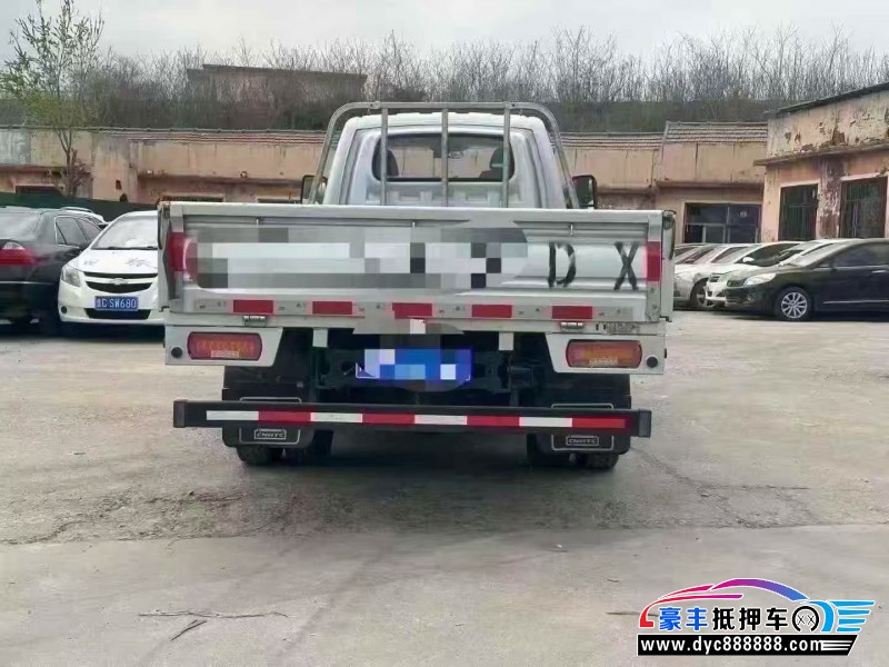 24年重汽豪沃轿车抵押车出售