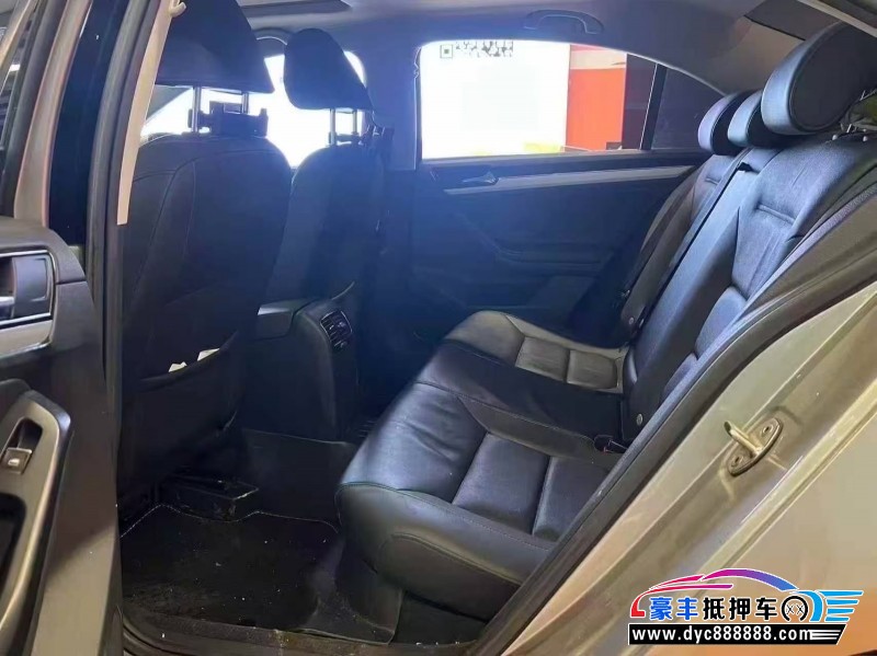 19年大众速腾轿车抵押车出售