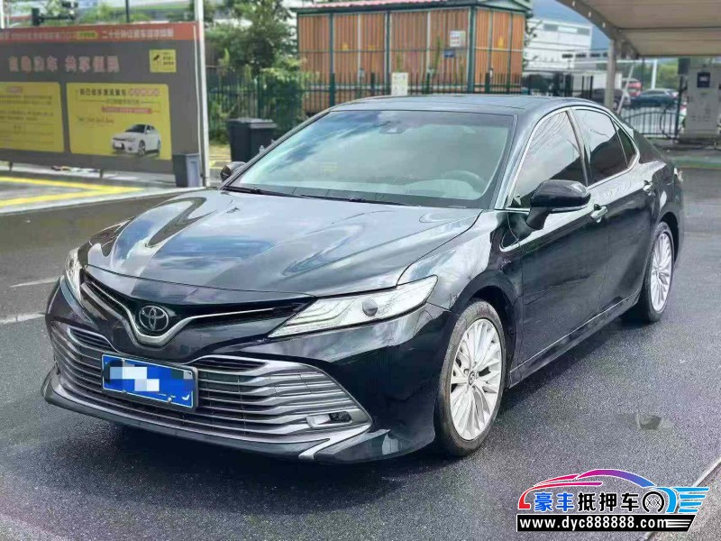 抵押车出售20年丰田凯美瑞轿车