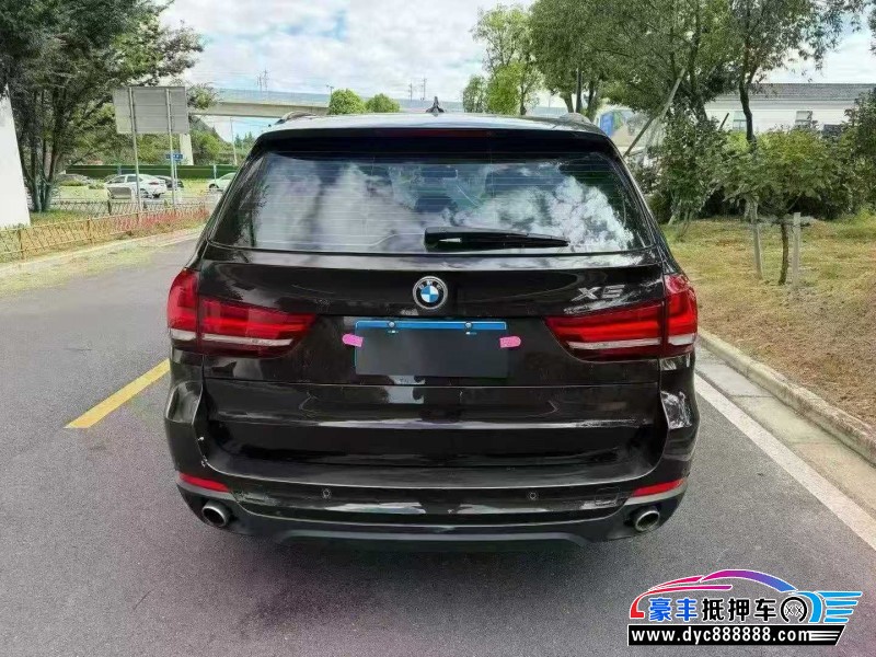 16年宝马X5轿车抵押车出售
