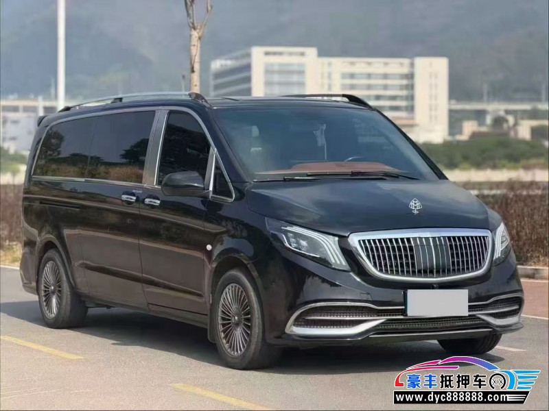 22年奔驰威霆轿车抵押车出售