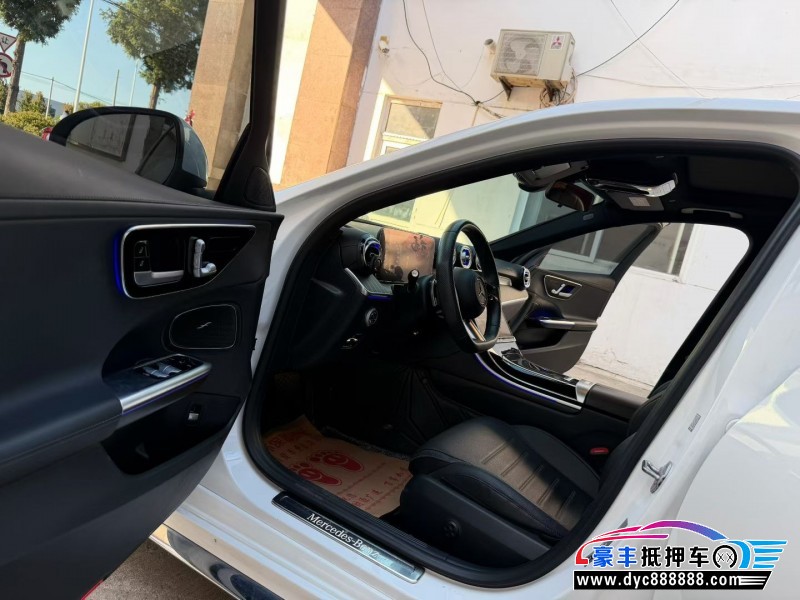 23年奔驰C轿车抵押车出售