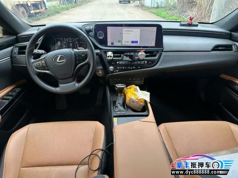 24年雷克萨斯ES轿车抵押车出售