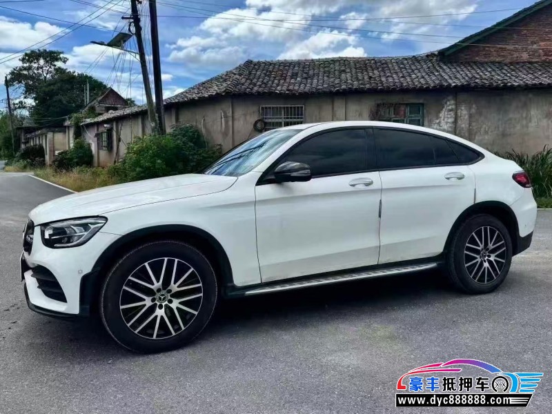 22年奔驰GLC轿车抵押车出售