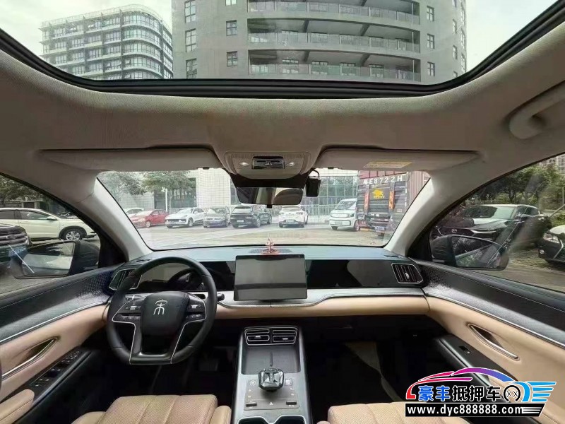 25年比亚迪宋轿车抵押车出售
