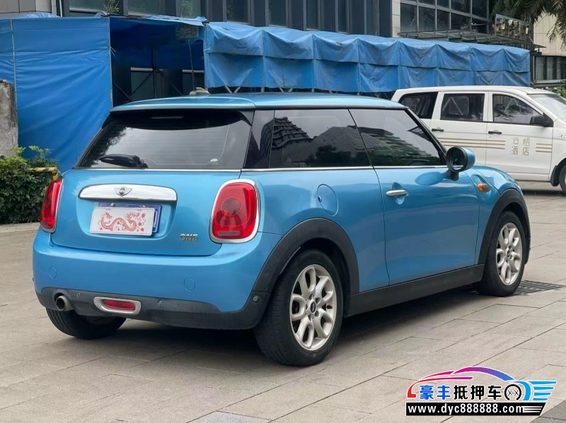 16年宝马MINI轿车抵押车出售