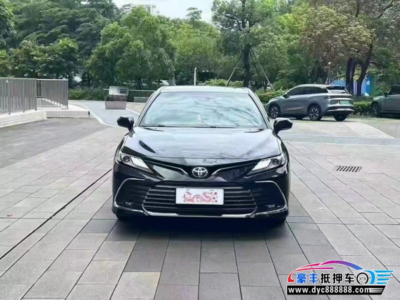 抵押车出售22年丰田凯美瑞轿车