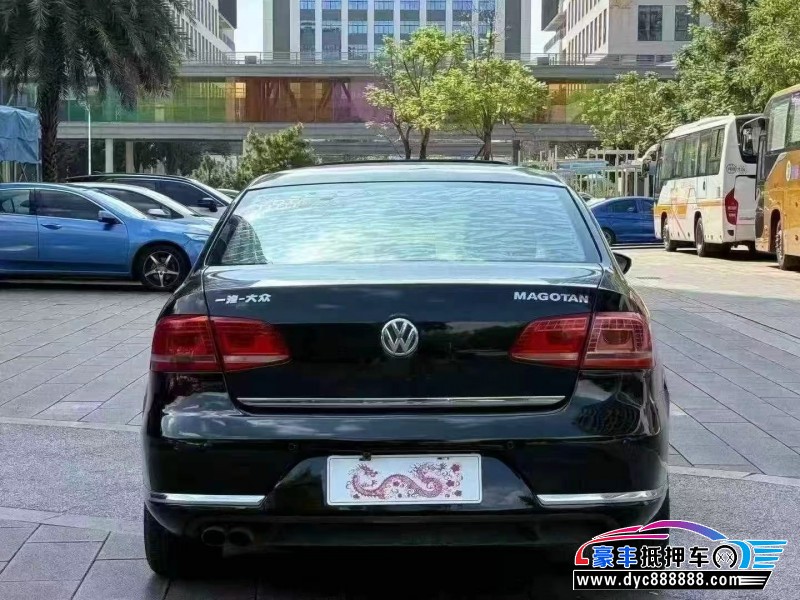 13年大众迈腾轿车抵押车出售
