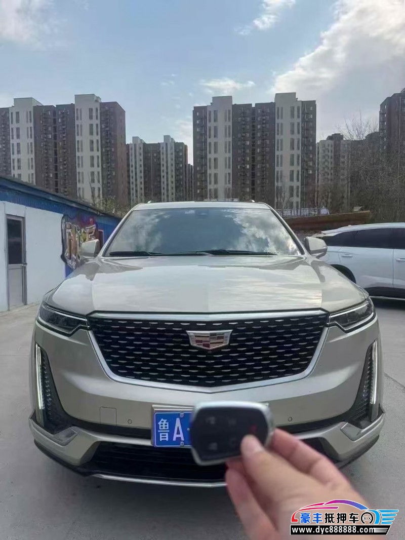 抵押车出售21年凯迪拉克xt6轿车