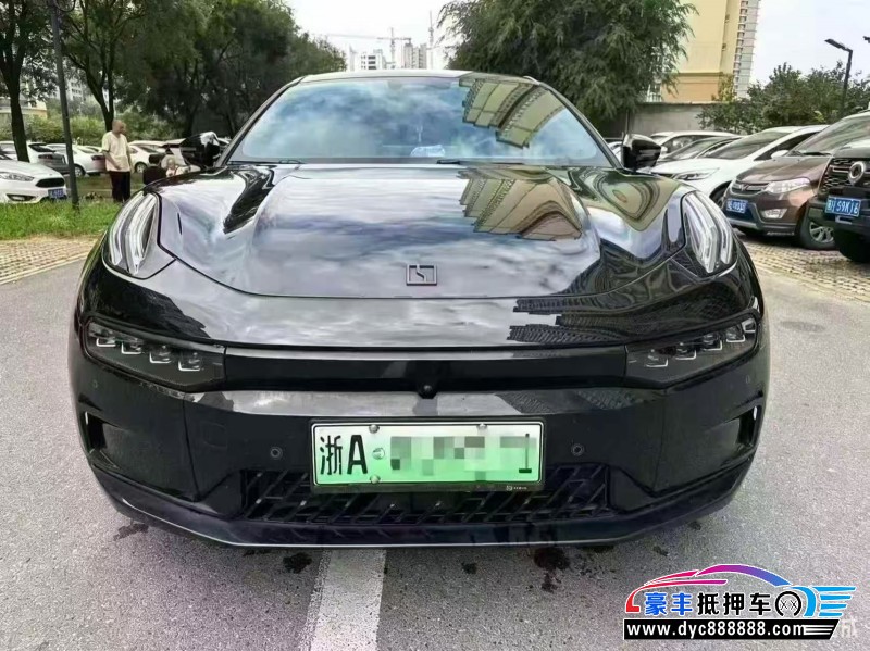 抵押车出售23年极氪001轿车