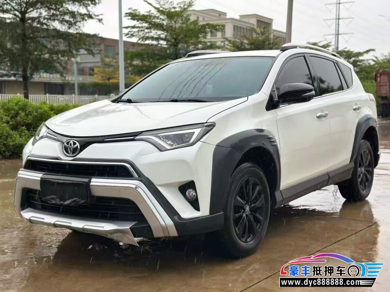 19年丰田RAV4轿车抵押车出售