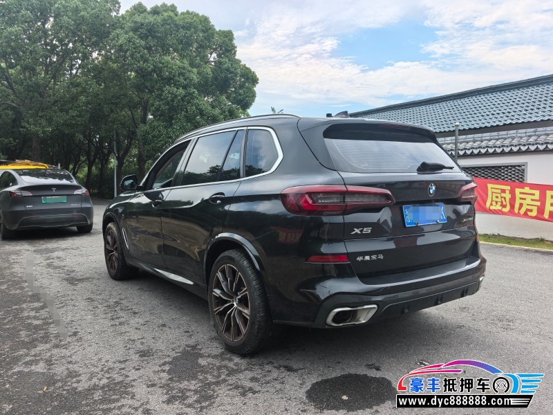 23年宝马X5SUV抵押车出售