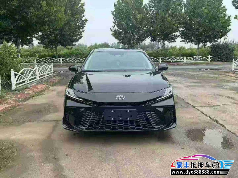 抵押车出售26年丰田凯美瑞轿车