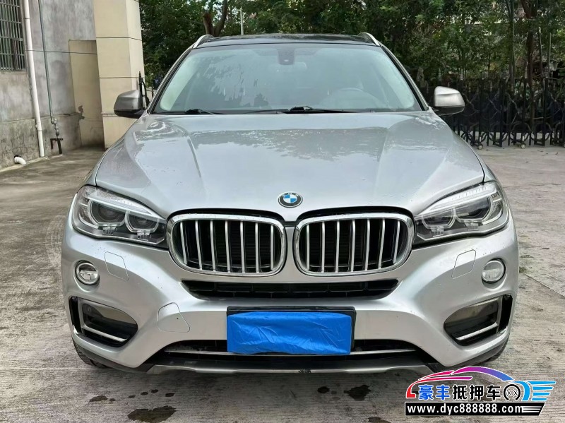 抵押车出售18年宝马X6轿车