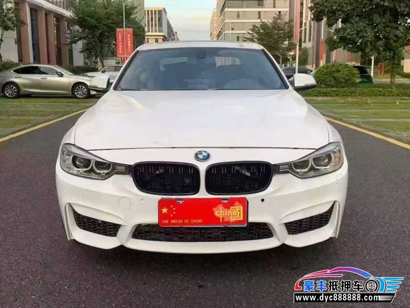 抵押车出售13年宝马3系轿车
