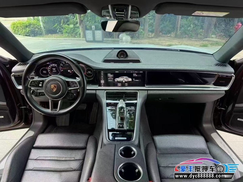20年保时捷帕纳梅拉轿车抵押车出售