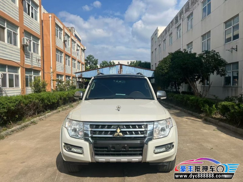 20年三菱帕杰罗SUV抵押车出售