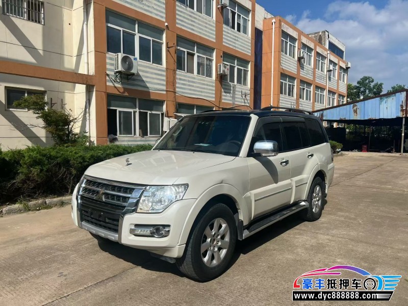 20年三菱帕杰罗SUV抵押车出售