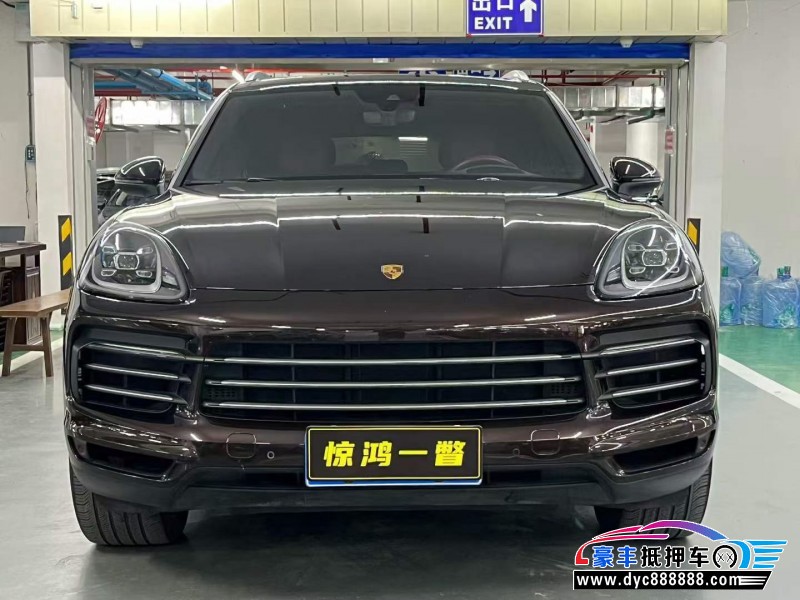 抵押车出售22年保时捷卡宴轿车