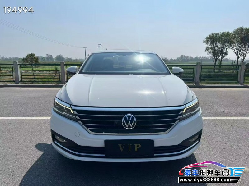 抵押车出售21年大众朗逸轿车