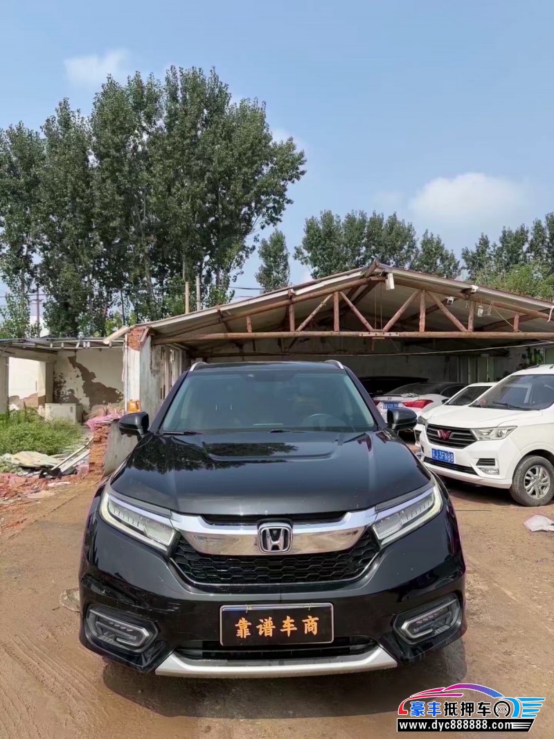 抵押车出售17年本田冠道轿车