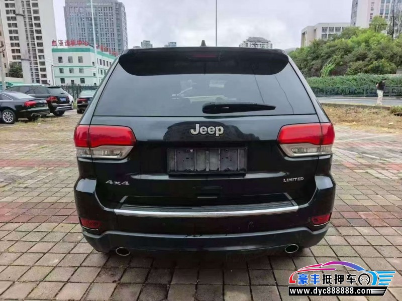 16年Jeep大切诺基轿车抵押车出售