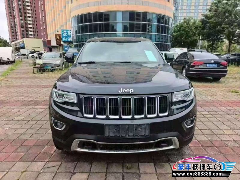 16年Jeep大切诺基轿车抵押车出售